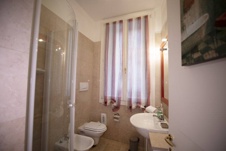 Romeo-bath1